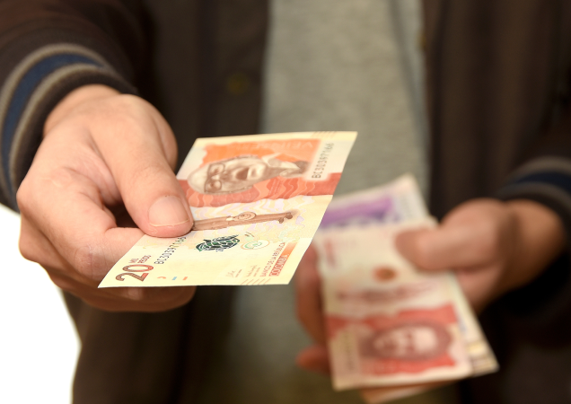 Aumento del salario para empleados del sector público: ¿qué debes saber?