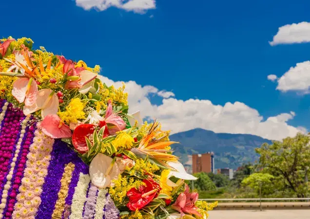 ¿Qué representa la Feria de las Flores para el negocio internacional?